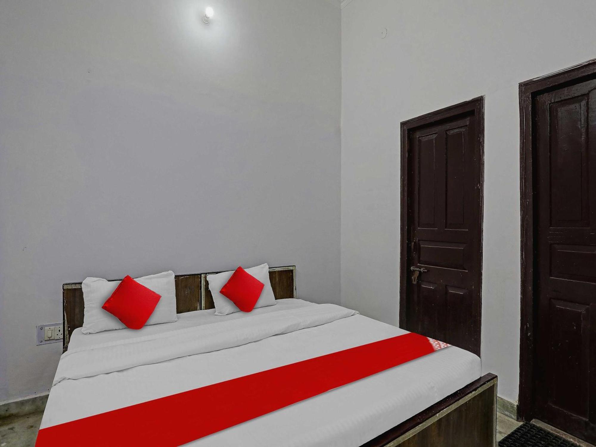 Super Hotel O Easy Stay Inn Lucknow Exterior photo