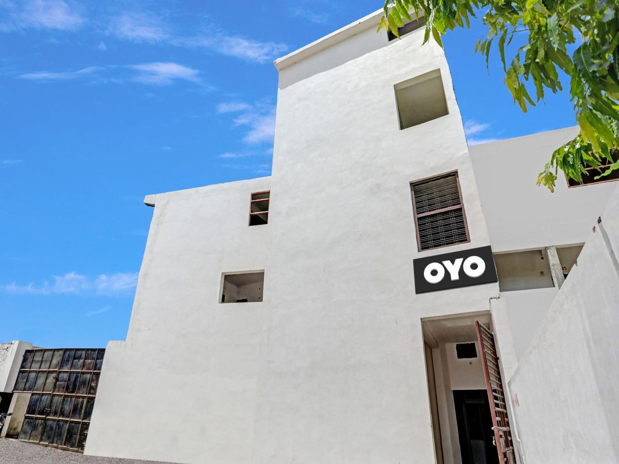 Super Hotel O Easy Stay Inn Lucknow Exterior photo